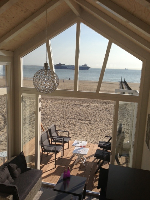 Schip als uitzicht strandhuisje